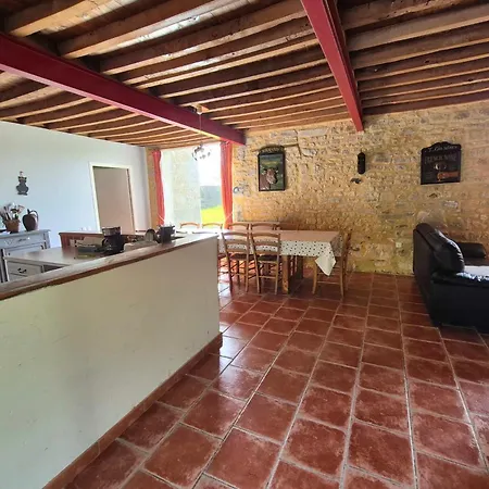 Spacious 150 M2 House In *