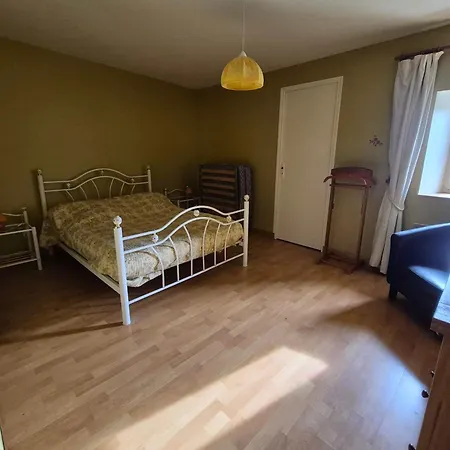 Spacious 150 M2 House In Asnieres-en-Bessin