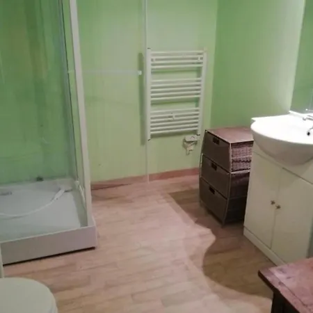 Spacious 150 M2 House In *